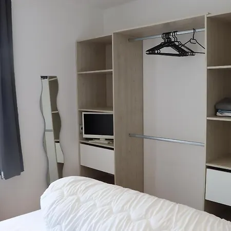 Pigeonnier Holiday home Verton